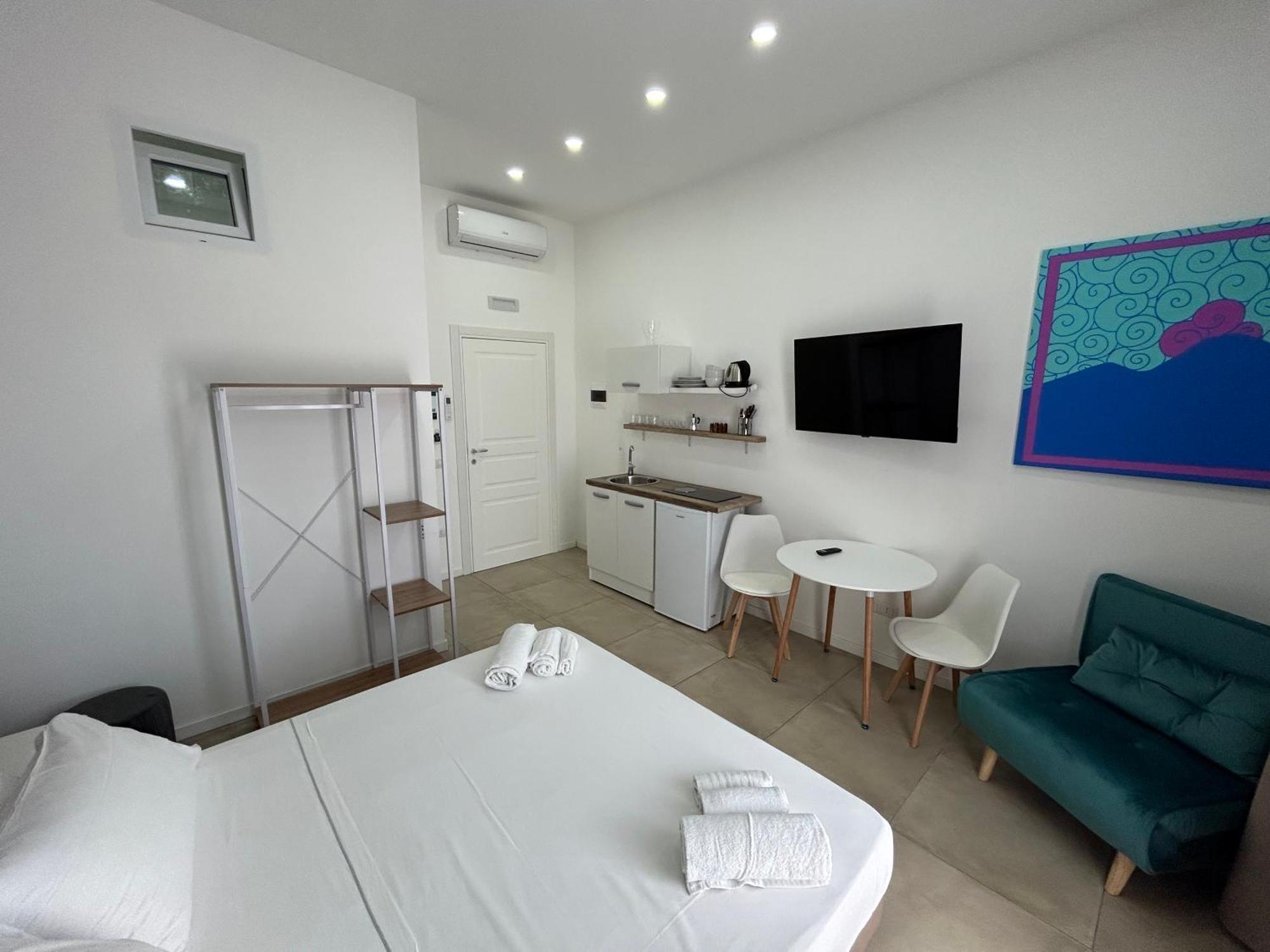 Enjoy Rooms Napoli Bagian luar foto