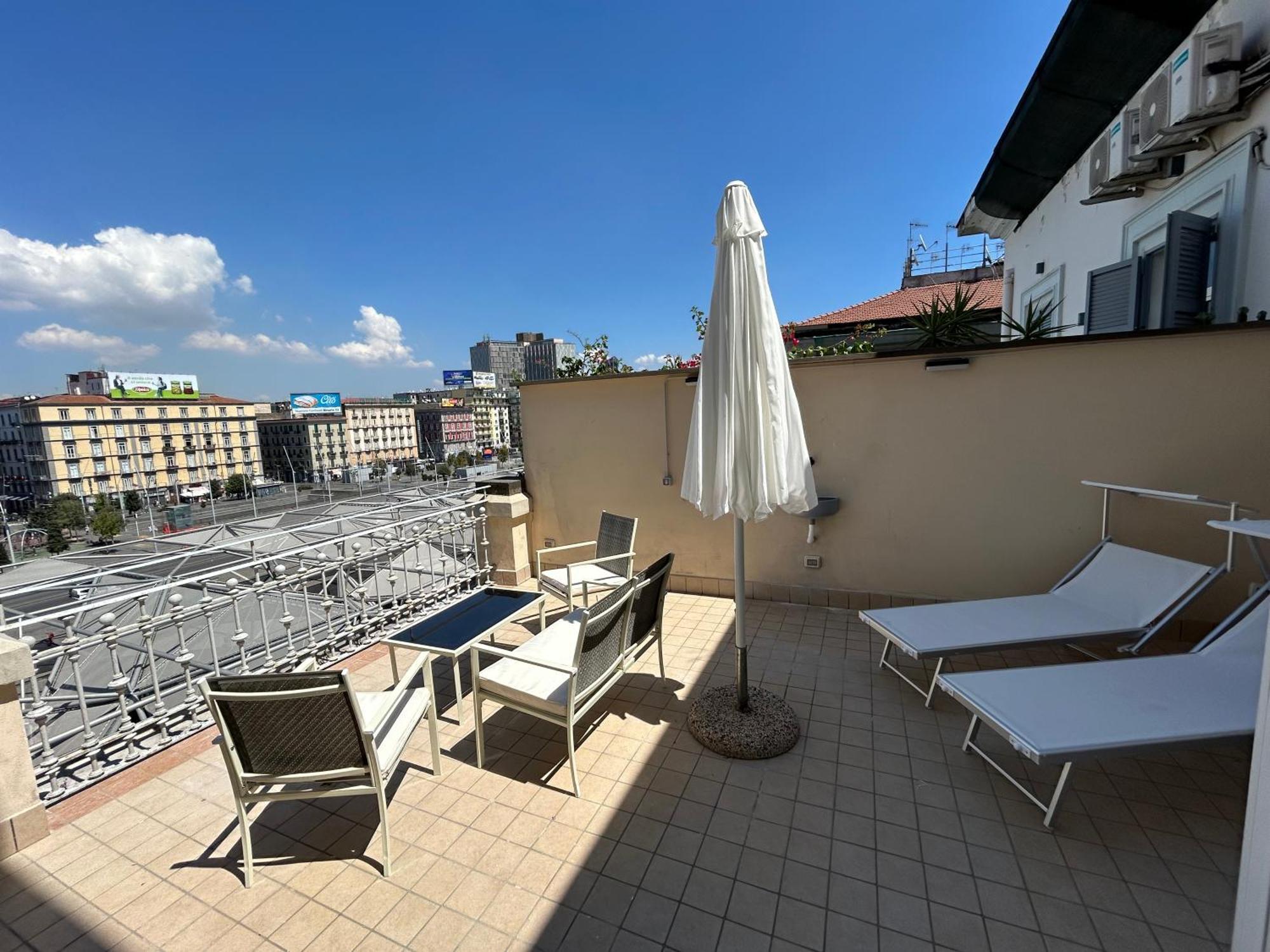 Enjoy Rooms Napoli Bagian luar foto
