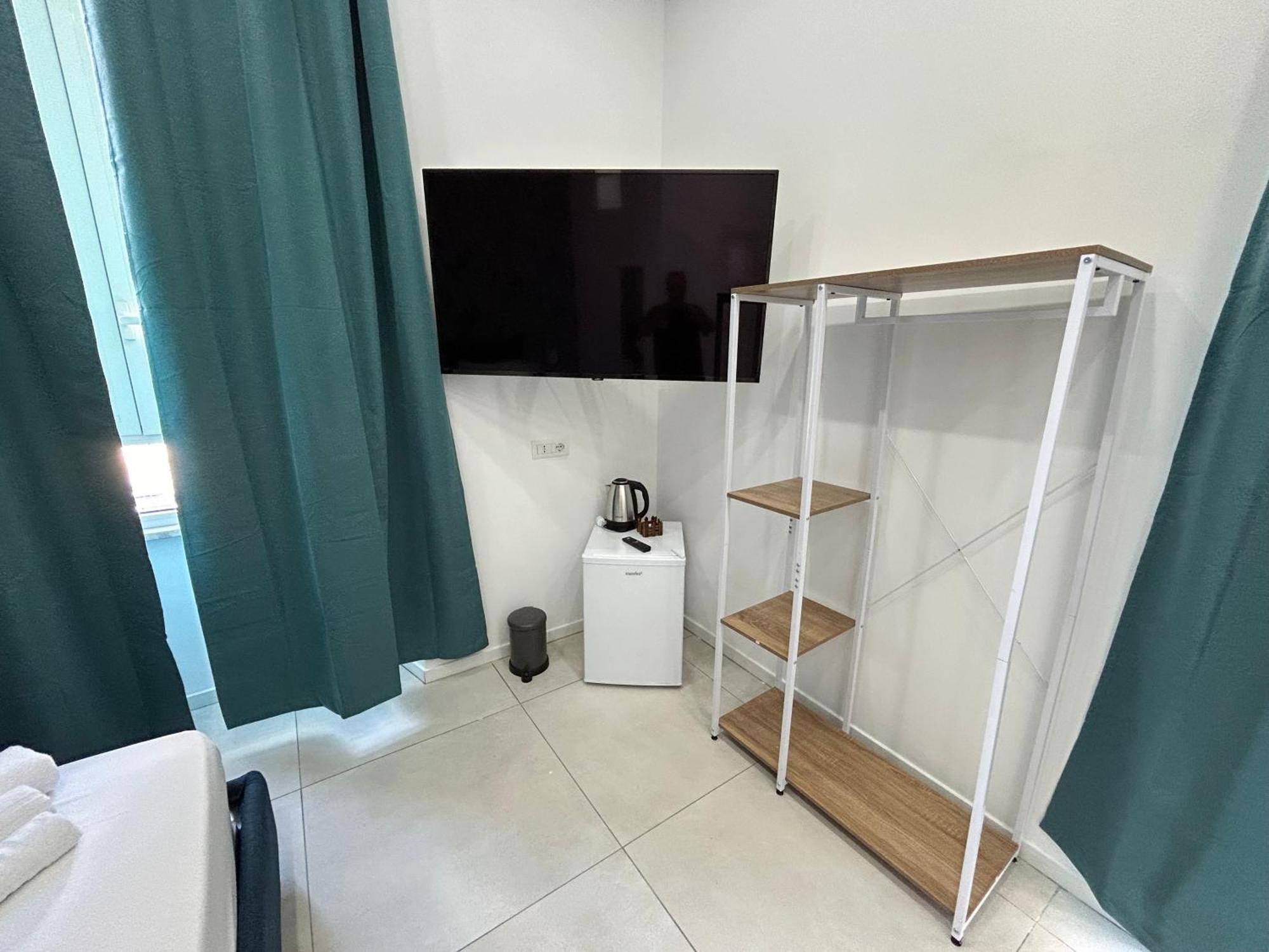 Enjoy Rooms Napoli Bagian luar foto