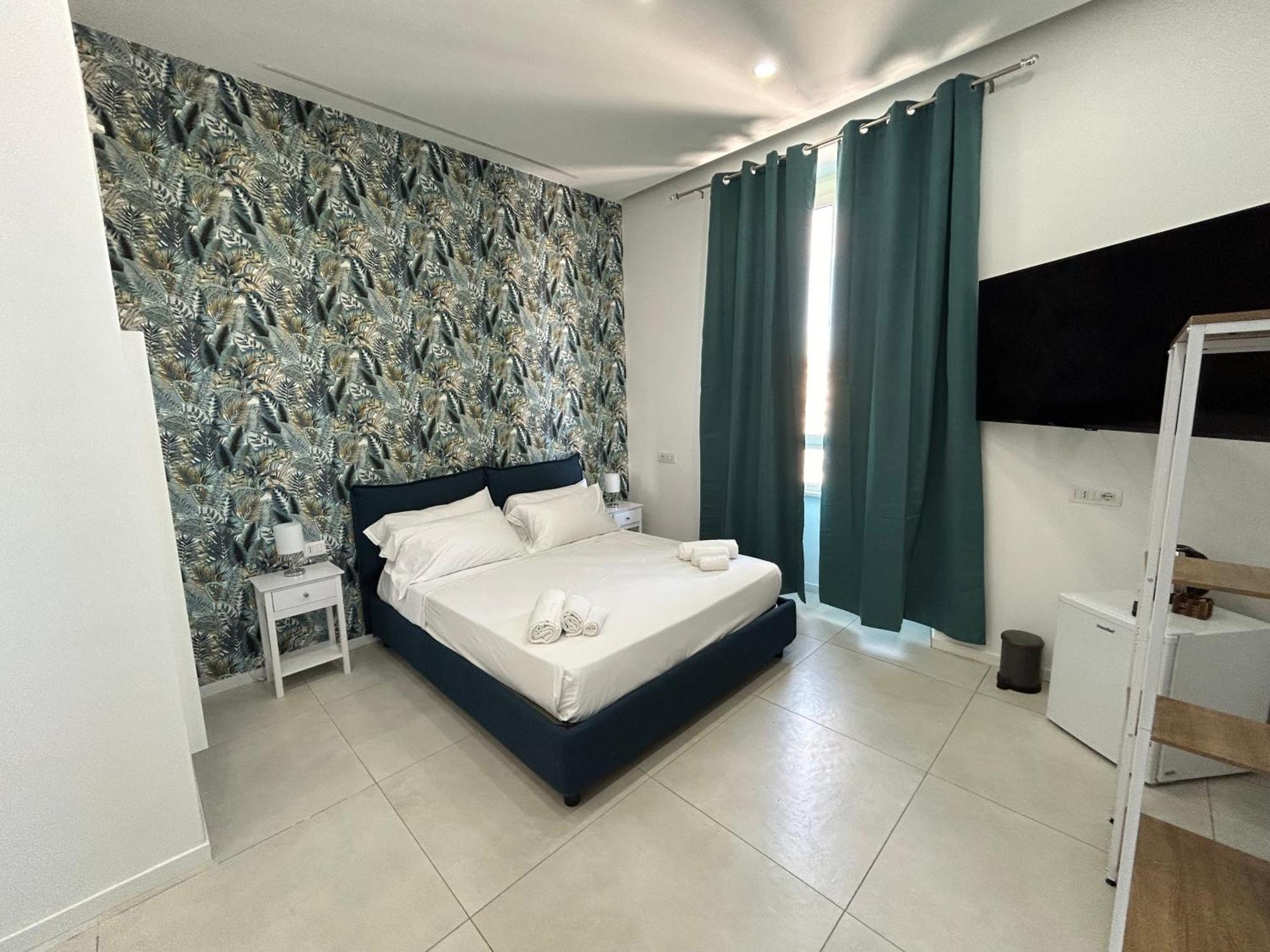 Enjoy Rooms Napoli Bagian luar foto